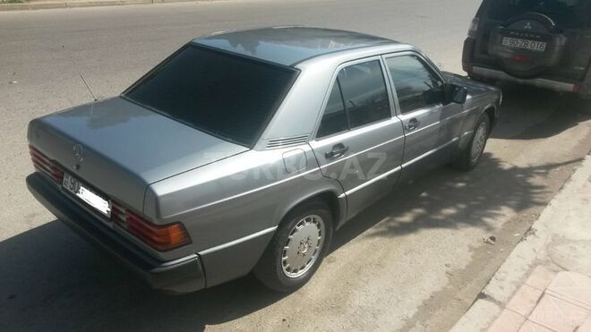 Mercedes 190 1991, 260,000 km - 1.8 l - Bakı