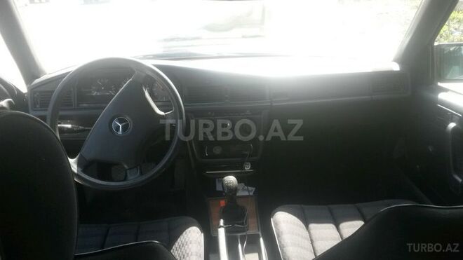 Mercedes 190 1991, 260,000 km - 1.8 l - Bakı