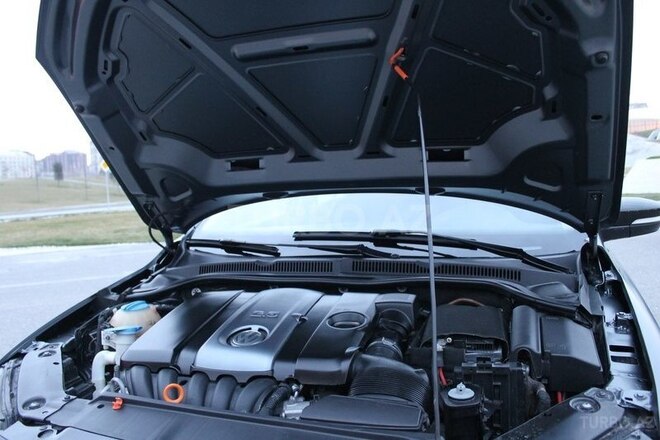 Volkswagen Jetta 2011, 64,000 km - 2.5 л - Bakı