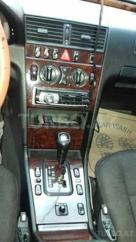 Mercedes C 220 1999, 294,316 km - 2.2 l - Bakı