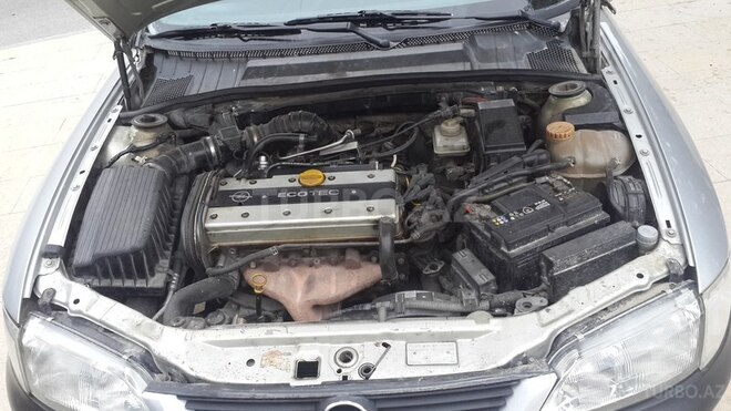 Opel Vectra 1997, 236,000 km - 1.8 l - Bakı