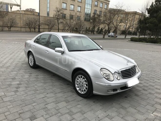 Mercedes E 220 2002, 220,500 km - 2.2 л - Bakı