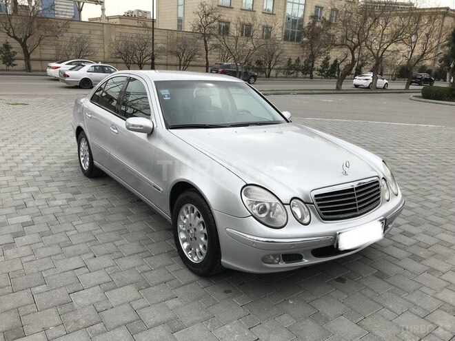 Mercedes E 220 2002, 220,500 km - 2.2 л - Bakı