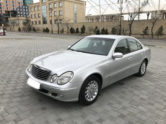 Mercedes E 220 2002, 220,500 km - 2.2 л - Bakı