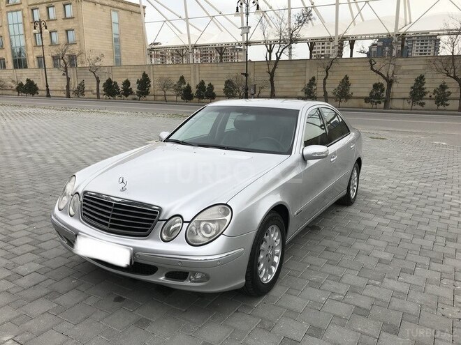 Mercedes E 220 2002, 220,500 km - 2.2 л - Bakı