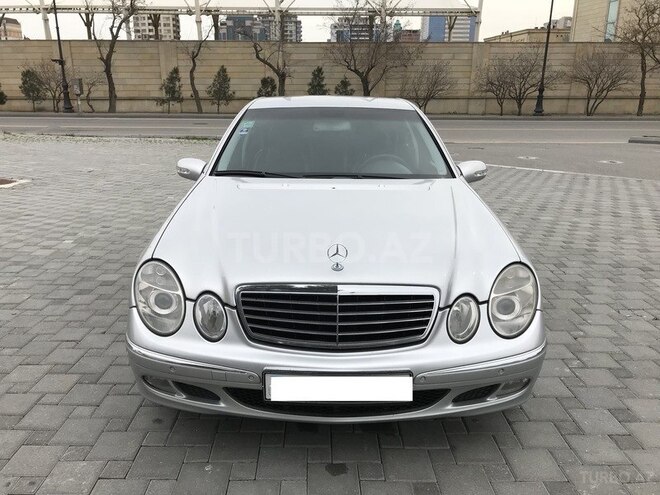 Mercedes E 220 2002, 220,500 km - 2.2 л - Bakı