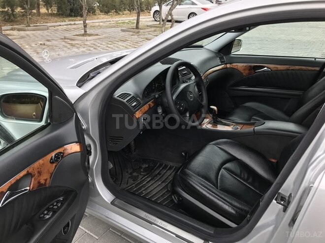 Mercedes E 220 2002, 220,500 km - 2.2 л - Bakı