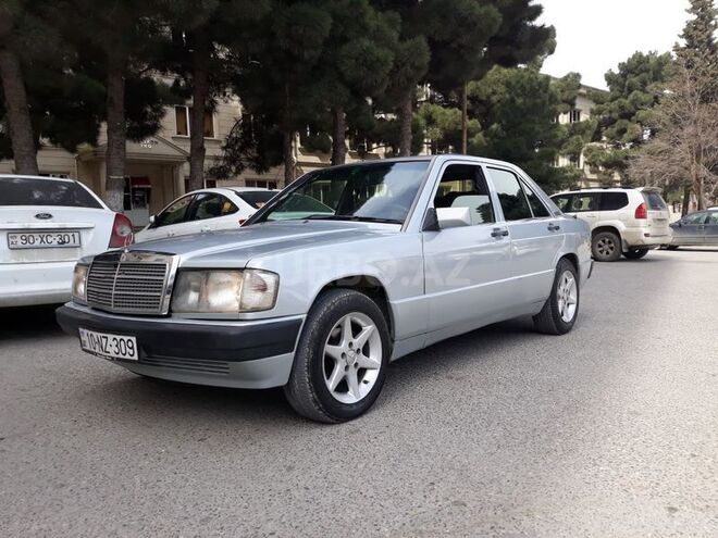Mercedes 190 1992, 295,555 km - 2.0 л - Bakı