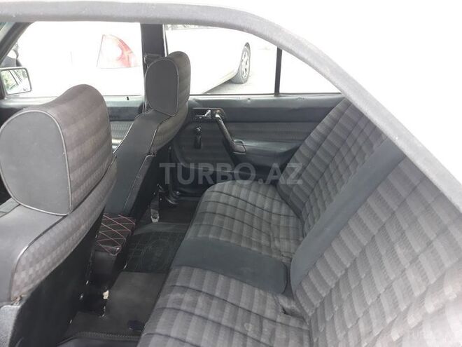 Mercedes 190 1992, 295,555 km - 2.0 л - Bakı