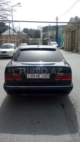 Mercedes E 220 2000, 310,000 km - 2.2 l - Bakı