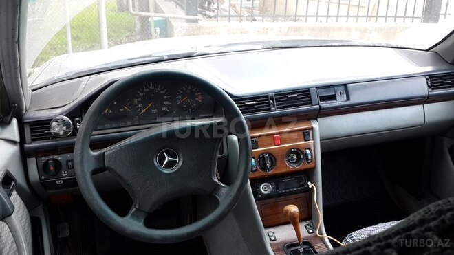 Mercedes E 230 1990, 480,000 km - 2.3 l - Lənkəran