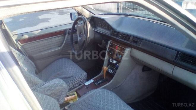 Mercedes E 230 1990, 480,000 km - 2.3 l - Lənkəran