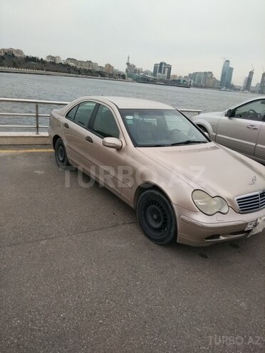 Mercedes C 220 2001, 480,000 km - 2.0 l - Bakı