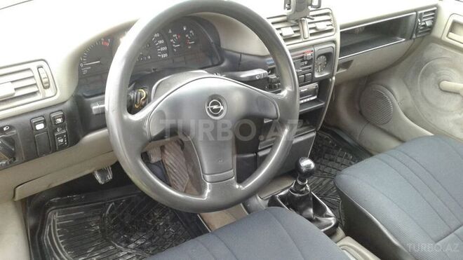 Opel Vectra 1989, 275,080 km - 1.8 l - Bakı