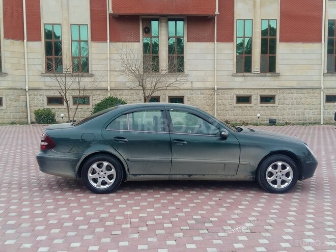 Mercedes E 220 2004, 228,764 km - 2.5 l - Şirvan