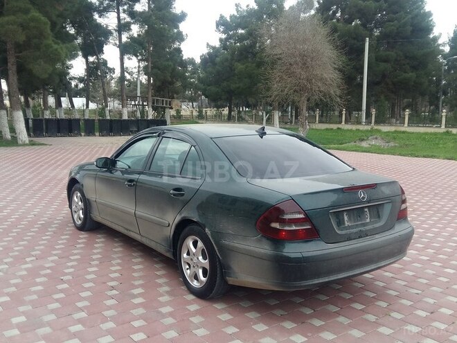 Mercedes E 220 2004, 228,764 km - 2.5 l - Şirvan