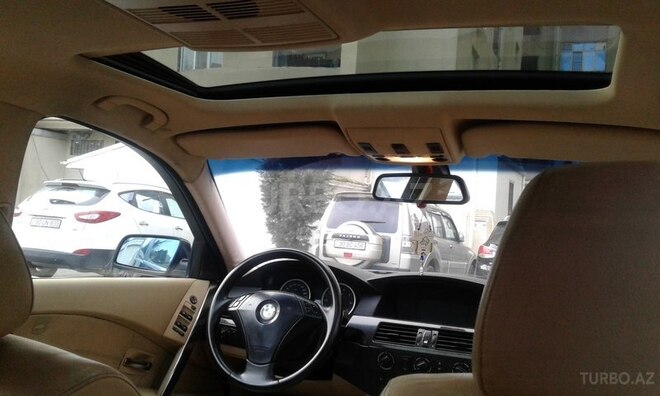 BMW 525 2003, 272,000 km - 0.3 л - Bakı