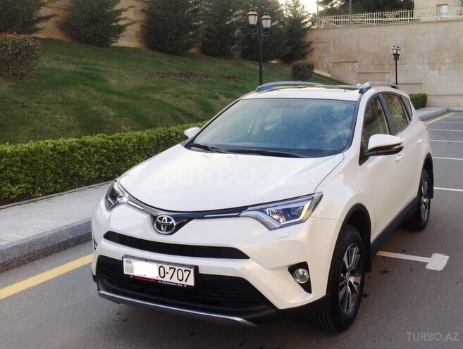 Toyota RAV4 2017, 6,000 km - 2.0 l - Bakı