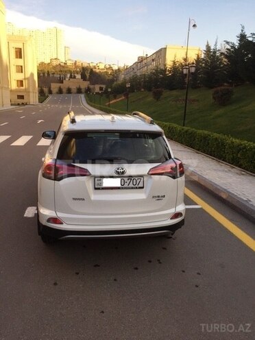 Toyota RAV4 2017, 6,000 km - 2.0 l - Bakı