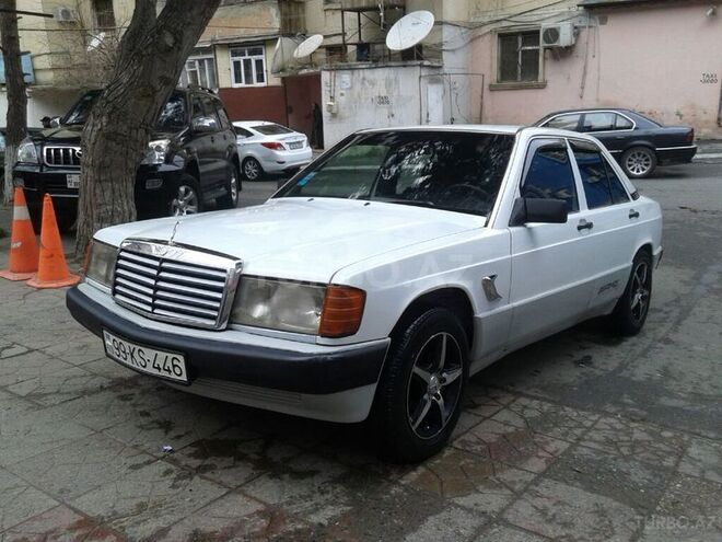 Mercedes 190 1991, 300,000 km - 2.0 л - Bakı