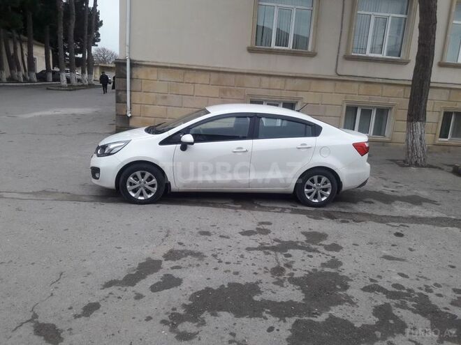 Kia Rio 2015, 121,147 km - 1.6 л - Bakı