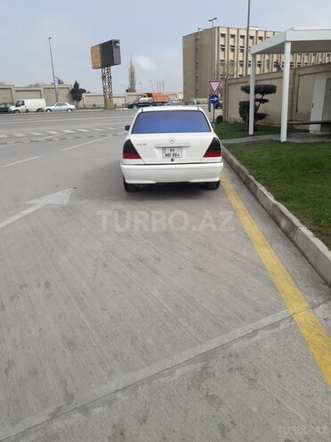 Mercedes C 230 1999, 198,000 km - 2.3 л - Bakı