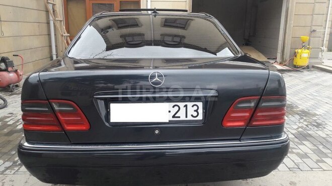 Mercedes E 230 1996, 320,000 km - 2.3 l - Bakı