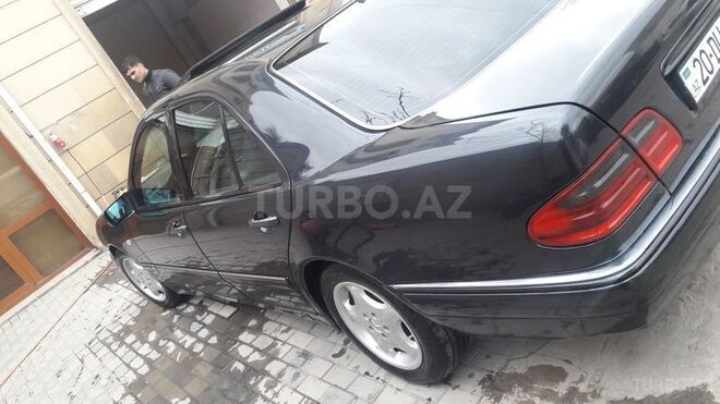 Mercedes E 230 1996, 320,000 km - 2.3 l - Bakı