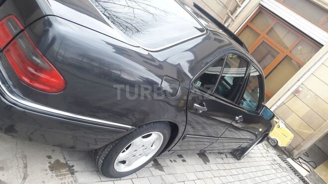 Mercedes E 230 1996, 320,000 km - 2.3 l - Bakı