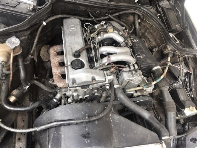 Mercedes E 200 1992, 321,120 km - 2.0 l - Bakı