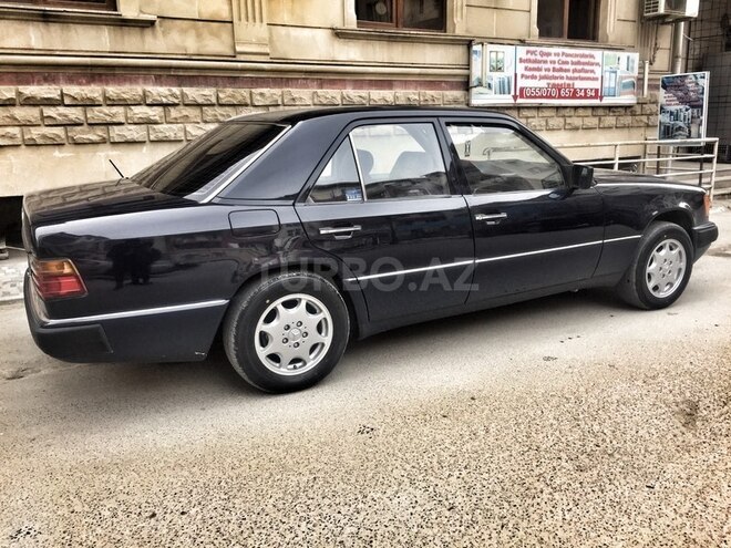 Mercedes E 200 1992, 321,120 km - 2.0 l - Bakı