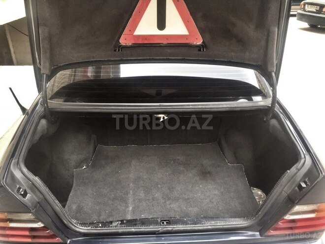 Mercedes E 200 1992, 321,120 km - 2.0 l - Bakı