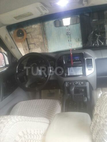 Mitsubishi Pajero 2004, 31,000 km - 3.0 л - Bakı