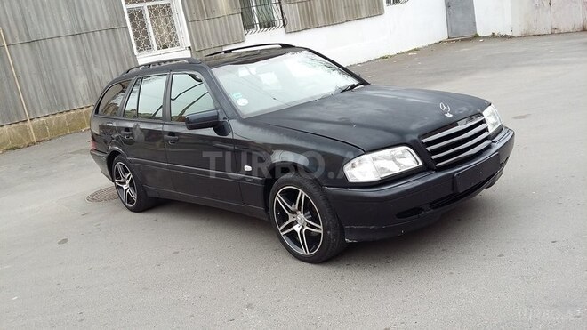 Mercedes C 180 1999, 260,000 km - 1.8 л - Bakı