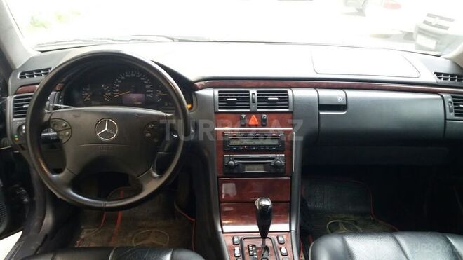Mercedes C 220 2000, 285,000 km - 2.2 l - Bakı