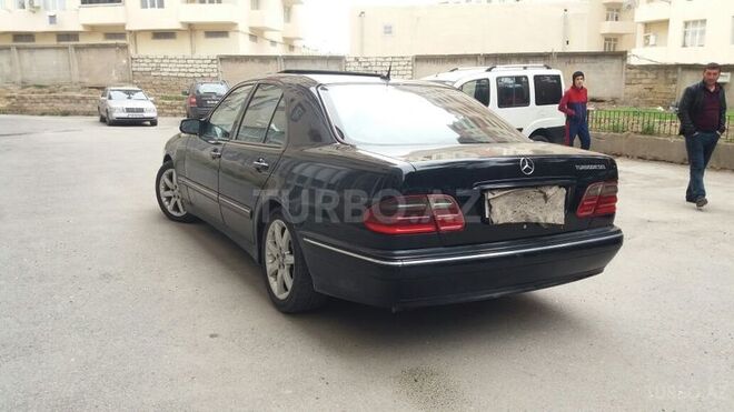 Mercedes C 220 2000, 285,000 km - 2.2 l - Bakı