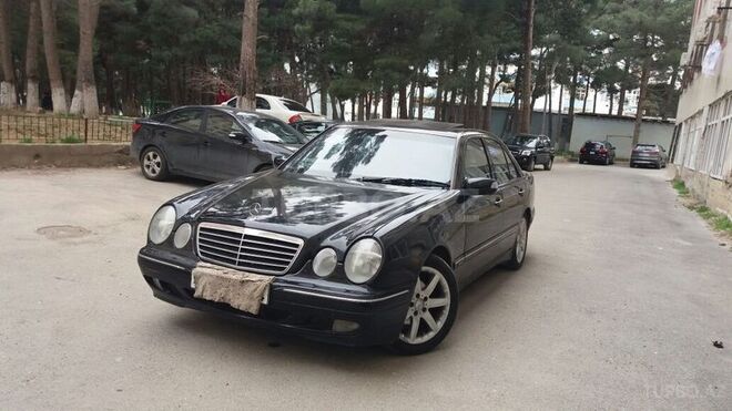 Mercedes C 220 2000, 285,000 km - 2.2 l - Bakı