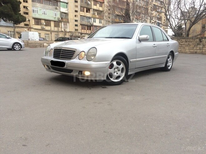 Mercedes E 220 2000, 415,108 km - 2.2 л - Bakı