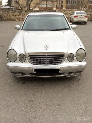 Mercedes E 220 2000, 415,108 km - 2.2 л - Bakı