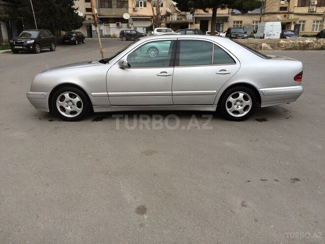 Mercedes E 220 2000, 415,108 km - 2.2 л - Bakı