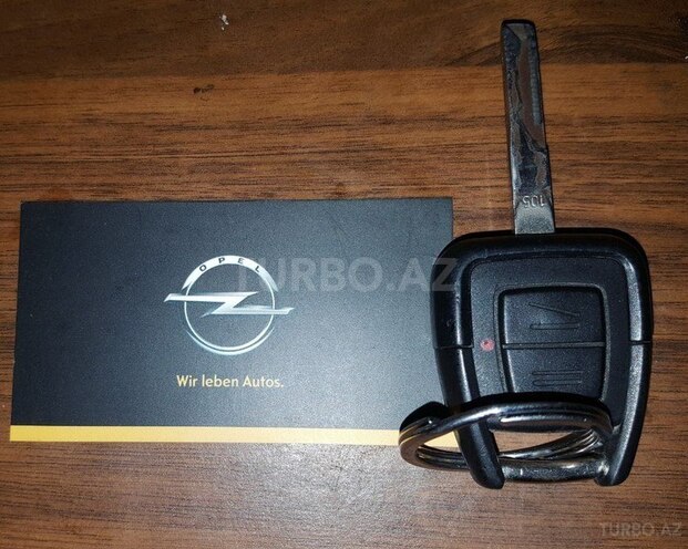 Opel Vectra 2001, 218,000 km - 1.6 л - Bakı