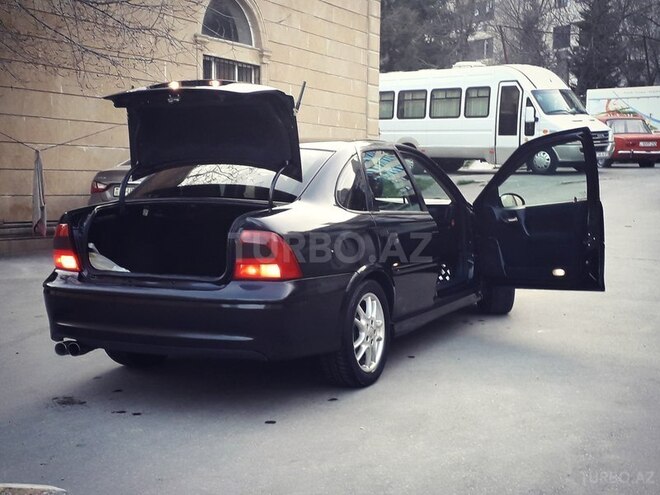 Opel Vectra 2001, 218,000 km - 1.6 л - Bakı