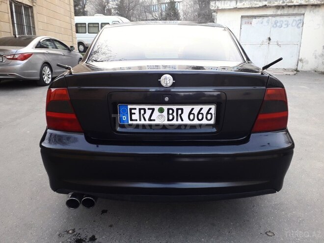 Opel Vectra 2001, 218,000 km - 1.6 л - Bakı