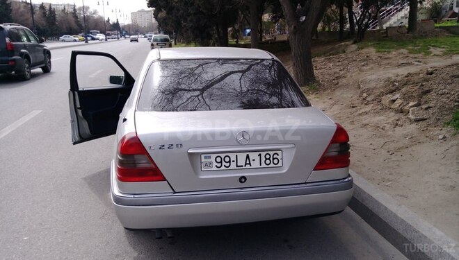 Mercedes C 220 1995, 285,000 km - 2.2 л - Bakı