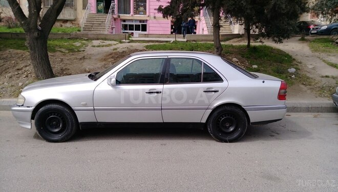 Mercedes C 220 1995, 285,000 km - 2.2 л - Bakı