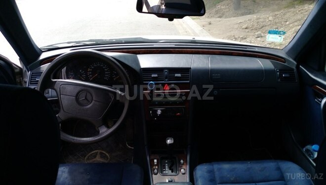 Mercedes C 220 1995, 285,000 km - 2.2 л - Bakı