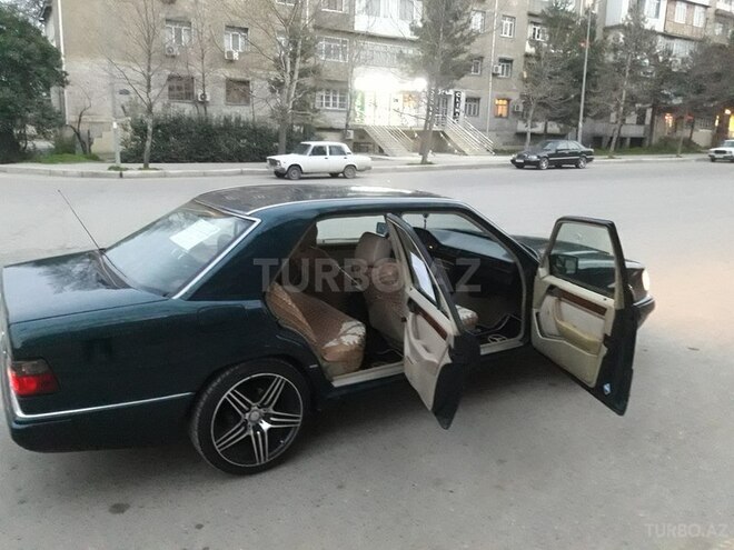 Mercedes E 300 1995, 247,000 km - 3.0 л - Gəncə