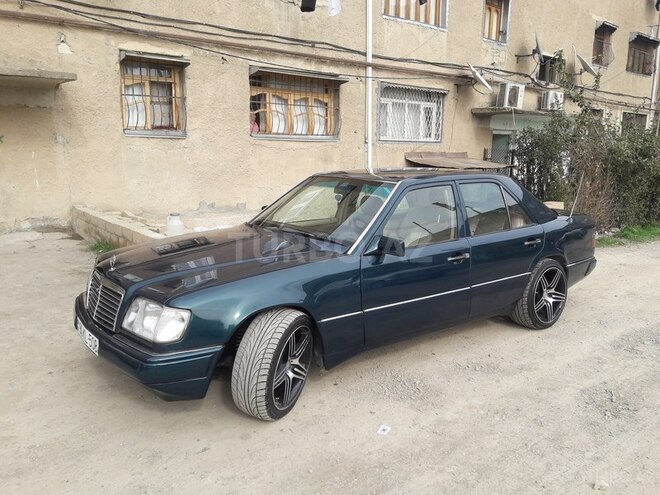 Mercedes E 300 1995, 247,000 km - 3.0 л - Gəncə
