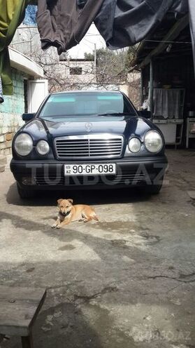 Mercedes E 200 1996, 150,000 km - 2.0 л - Göygöl