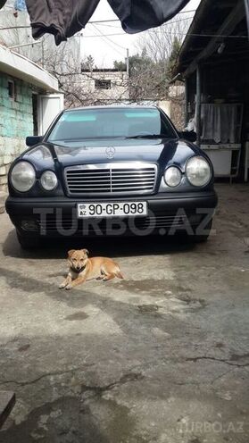 Mercedes E 200 1996, 150,000 km - 2.0 л - Göygöl